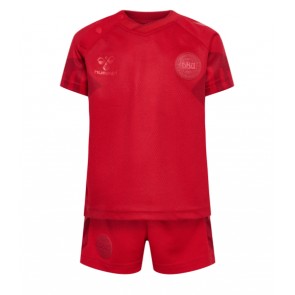Danmark kläder Barn VM 2022 Hemmatröja Kortärmad (+ korta byxor)